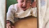 妻子发几个月前宝宝哭闹的视频给丈夫，丈夫的回复让人陷入沉思