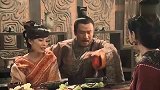 母仪天下：正室被恶毒小妾泼一脸菜，女儿冲过来泼她一头，太霸气