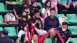 G3赛前导播老师镜头给到胡明轩妈妈，小胡的颜值真是随妈妈！