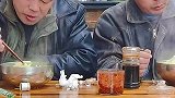 吸引人的不是面条，是无情的岁月