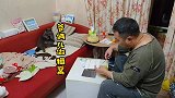 给她们爷俩儿做猫窝