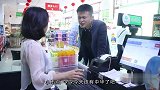 小伙来超市买东西，老板被他坑惨了，太逗了