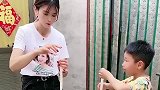 妹子厉害呀，这一脚差点把我伤口笑开裂！