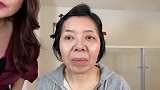 50岁妈妈平时不打扮，化个简单妆容，显年轻又好看