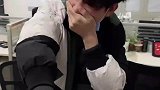 男子下班误按总电源，只能等同事们挨个保存