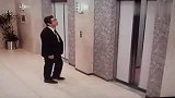 志村健电梯篇：被误会的怪叔叔