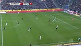 第22分钟门兴格拉德巴赫球员赫尔曼进球 门兴格拉德巴赫2-0云达不莱梅