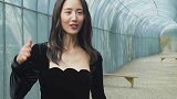 张钧甯这波潮流简直了，这样的高跟鞋，脚不疼嘛？