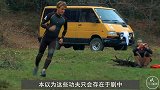 轻功水上漂不再是梦？牛人发明“漂浮鞋”，穿上就能在水上行走！