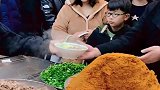 网红面馆来了，调皮的小表妹，后厨里的开心果