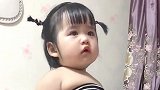 宝宝胖胖的真可爱，都说3个人中就会有一个胖子，我不是那你呢？