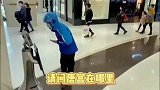 外卖小哥除夕夜送外卖，商场机器人暖心提醒，生活不易啊！