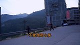 腊肉盐菜红糖馅，做50个清明菜粑配上8菜1汤，小厨一家吃安逸