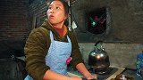 喝完喜酒回来，桃子姐给女儿做一盘卤味爪爪，软烂入味，美滋滋