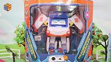百变校巴：变形变脸系列歌德救护车玩具分享