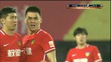 中超-17赛季-联赛-第5轮-第6分钟犯规 杨善平怒抗胡尔克 绿巨人在他面前也不行？-花絮