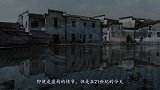 用可乐瓶做的漂浮衣能漂浮吗？小伙大胆实验，下一秒意外发生了