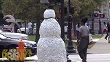 国外雪人恶作剧，伪装成雪人恶搞路人，路人笑的停不下来了