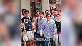 回乡祭祖只见穷大哥十分钟，哥哥遗愿都不满足，成名后成龙太绝情