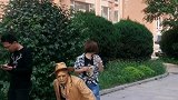 哎呀妈呀，你干嘛抢我老婆啊！