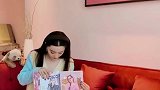 范冰冰VLOG黑长直造型颜值回春 小腹微鼓手拉外套遮挡