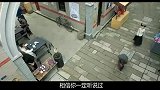 小女孩天生阴阳眼，能看到脏东西，却被父亲视为不祥之人！惊悚片