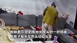 女子曝女儿想扎哪吒发型，遭奶奶使劲敲头拽头发！监控曝光引众怒