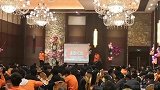 鲁能两小将李德恩宋博一展歌喉 歌声清澈温暖人心