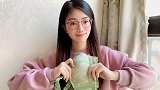 女孩已经沦陷了，一下午试穿新买特色衣服，这也太魔性了！