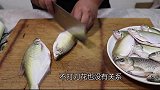 红烧小杂鱼这样做才好吃，鱼肉鲜嫩入味汤汁浓稠，下酒又下饭