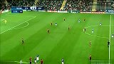 欧青赛-13年-淘汰赛-决赛-不速之客冲入球场捣乱 身手矫健令安保难堪-花絮