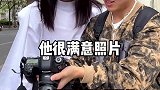 一开始以为是美女，没想到是长头发的花美男，干净的长相，真的很美.... 摄影  帅哥