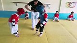 以理服人，友谊第一，鞠躬第二