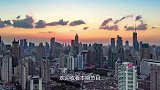 为何青岛悬空的茶壶，屹立不倒还流水不断，你知道是何原理吗？