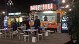 《美味夜行侠》路透太劲爆！秦霄贤街头跳女团舞，为揽客太拼了！