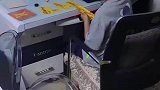 妈妈刚起床看见不可思议一幕
