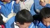 你还记得你小时候的玩伴吗？