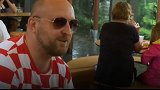 俄克两国球迷赛前受访各自有理 现在看看谁被打脸了