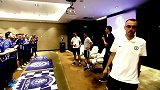 西甲-1718赛季-被喜爱的有些害羞了! AZP见面会受众人追捧-专题