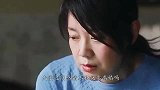 “风情女人”闫妮离婚后三次“吃嫩草”，当了年的单亲妈妈