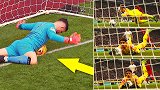 毫厘之差！足坛50大门线悬案 慢放看清布冯诺伊尔捞球神功