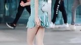 极品美腿，苗条身材的女生，太美太好看了。