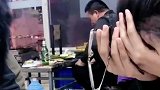 男子拍到烧烤摊止的一幕