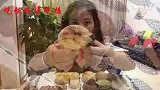 好好吃饭了,美女吃糕点,紫米酥,牛舌饼,驴打滚,抹茶饼