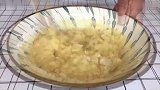 鸡蛋里加点玉米面，教你在家做玉米饼，香甜可口，蓬松暄软