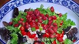 做凉拌黄瓜不要直接撒盐，多加一个步骤，清脆爽口好吃极了