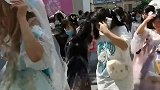 一群美女在大街上扮演“cosplay”，这也太好看了吧