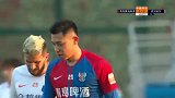 黄海左路传中被对方解围 王皓禁区外抽射高出横梁