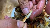 教你们两种吃螃蟹腿的方法，第二种真是简单粗暴，不过我喜欢
