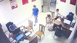 广东东莞：男子手机被偷到派出所报案，结果自己却被抓了？